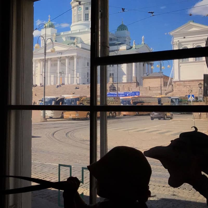 Helsingin kaupunginmuseon Lasten kaupunki sijaitsee Senaatintorin etelälaidalla.