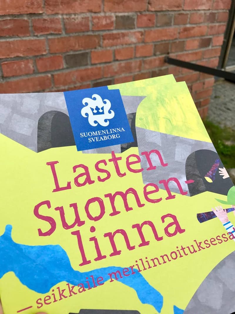 Lasten Suomenlinna -kartan avulla voi suunnistaa saarella.