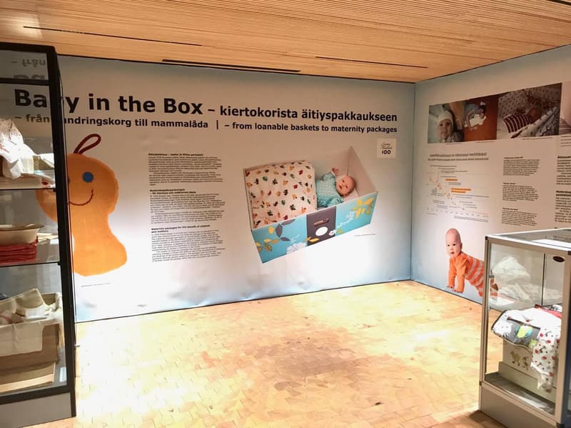 Baby in the Box -näyttely Tiedekulmassa sekä Yliopistomuseossa.